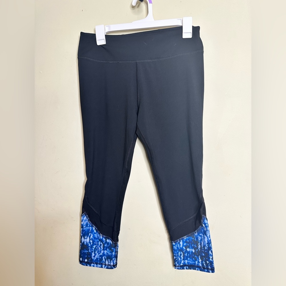 Gaiam Capri Yoga Pants Spandex Compression Legging, Black Women's Size L